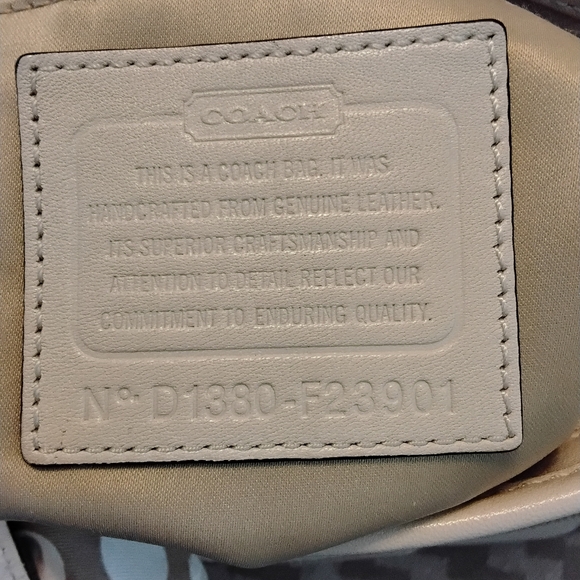Coach Daisy Mia Cream Leather F-239014 EUC - Picture 6 of 9